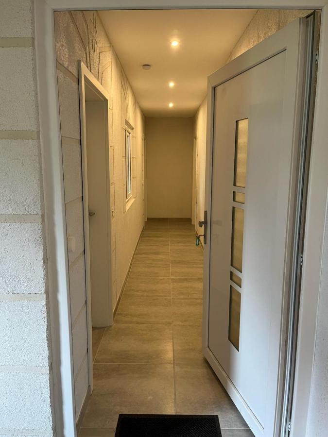 Uebernachtung By Tag Appartement Staufenberg  Buitenkant foto